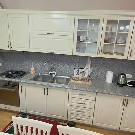 Urban Heaven 地拉那