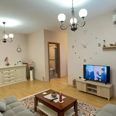 Urban Heaven 地拉那