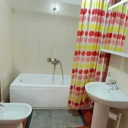 Urban Heaven * 地拉那