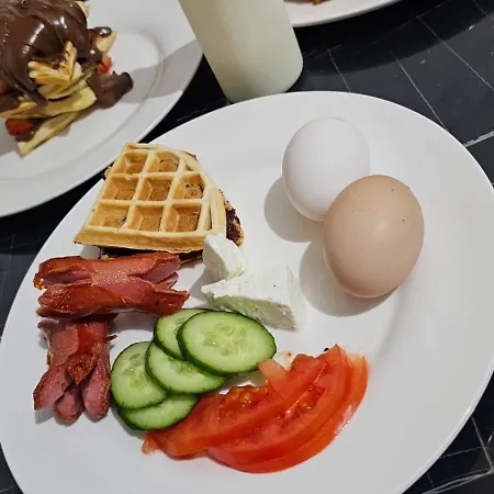 Urban Heaven * 地拉那